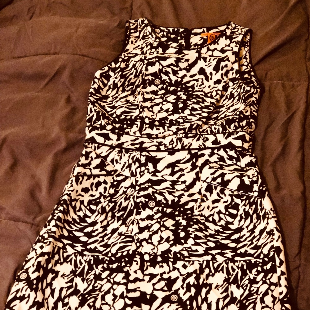 Beautiful worn once Tory Burch sleeveless dress